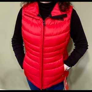 New With Tags! Women’s North Face Vest